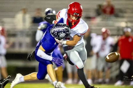 PHS dominates Riverside for 3rd straight W